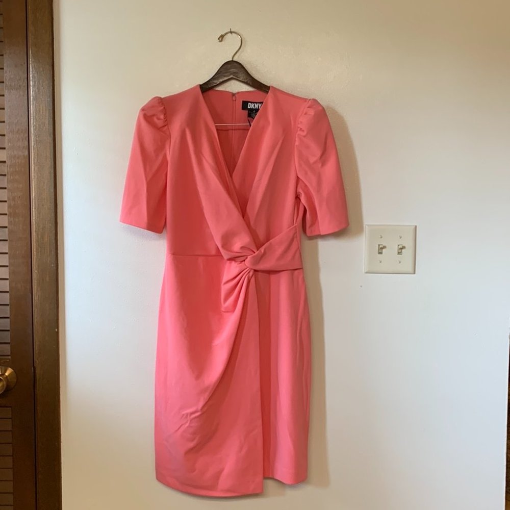 NWT DKNY Dress Size 6 NWT